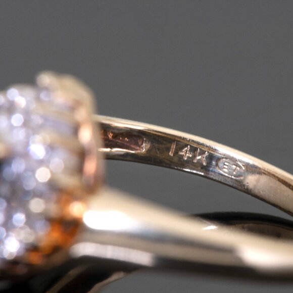 14kt Yellow Gold Natural Sapphire and Real Diamonds Ring, Size 5.25, 3.8 grams - Picture 3 of 6